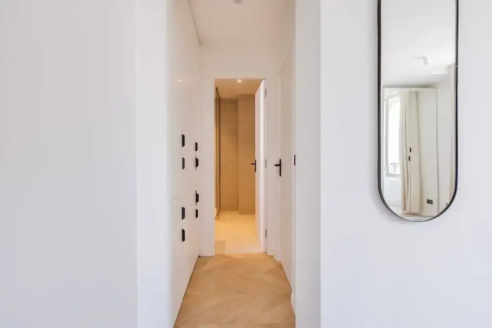 Renovated Studio rue du Roi de Sicile / Marais