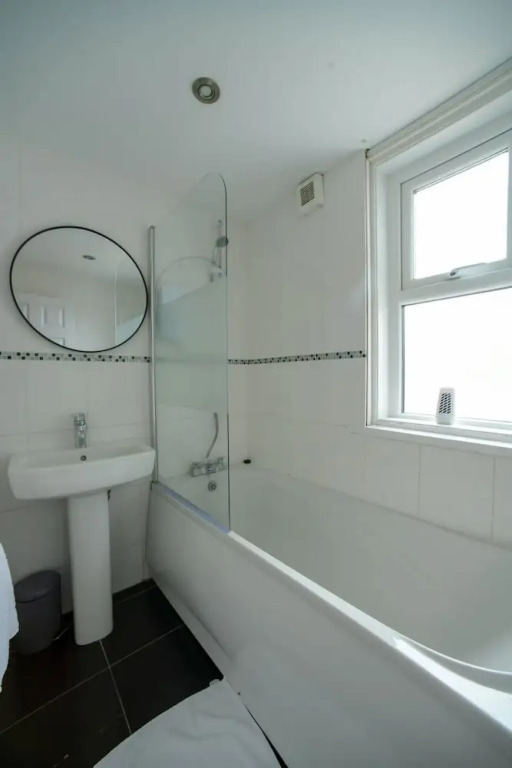 The Bells HOT TUB on Private Terrace Apartments