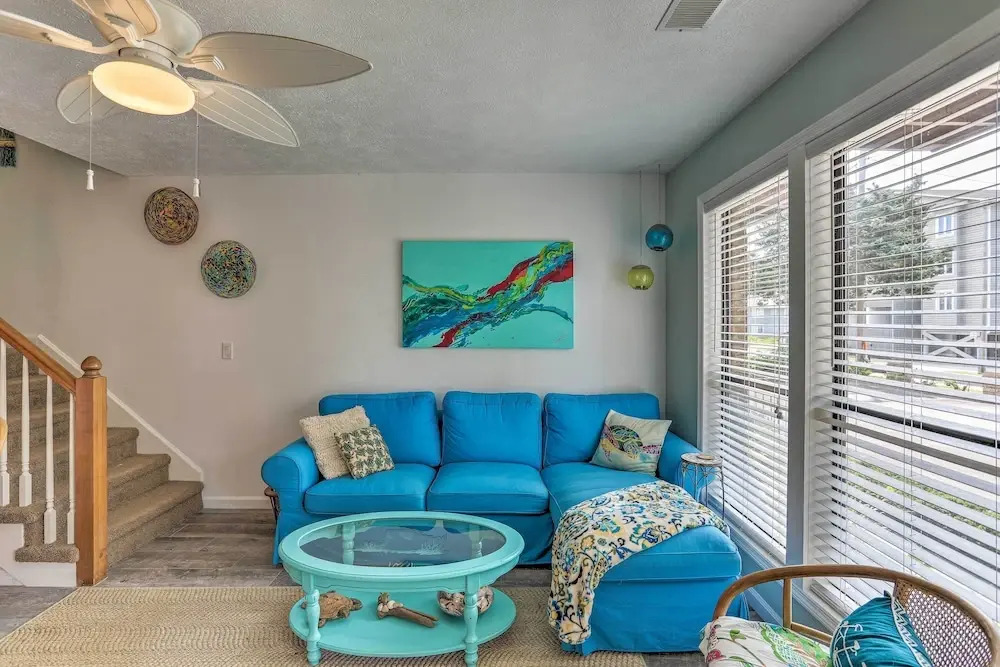 Walk to Ocean: North Myrtle Beach Townhome!