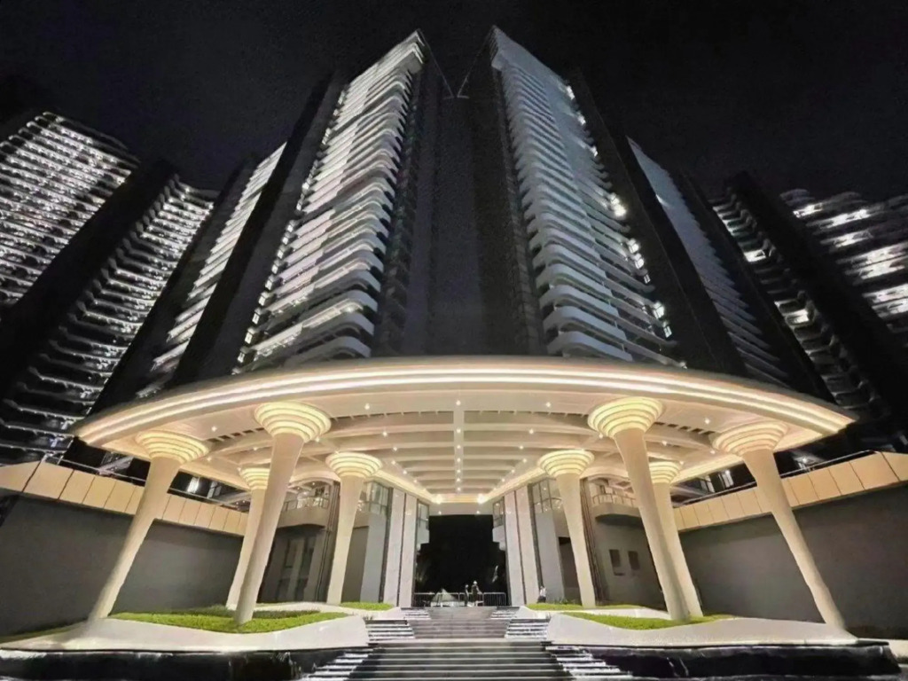 the Royal Bay Z Hotel