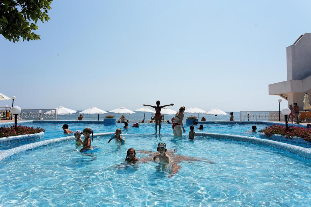 Marina Hotel, Sunny Day