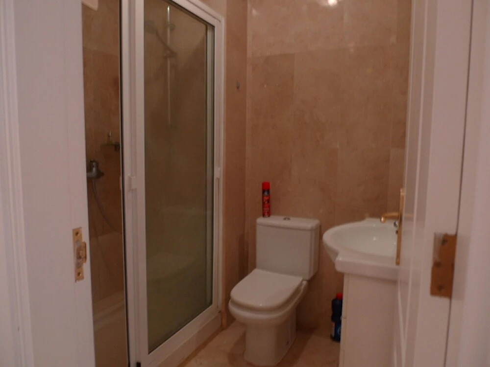 Beautiful 3 bed 2 Bath Penthouse Free Wifi & Parking, A/c, Fantastic sea Views