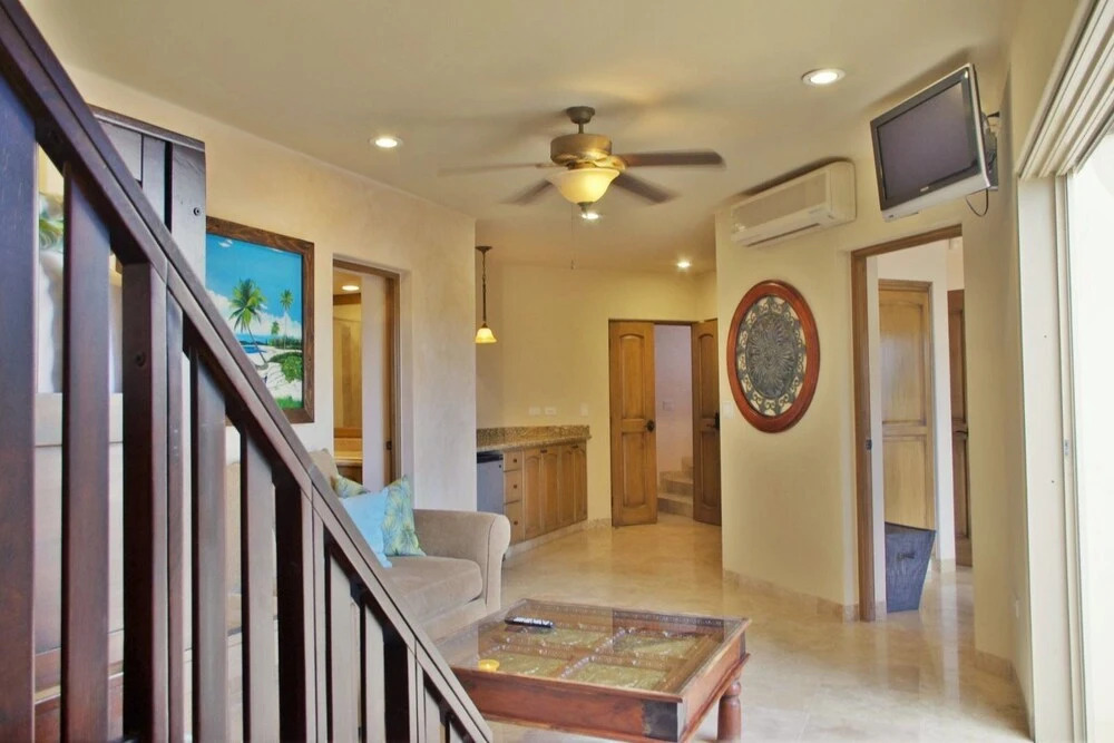 Villa Esquina - Split Level Villa With Ocean & Views
