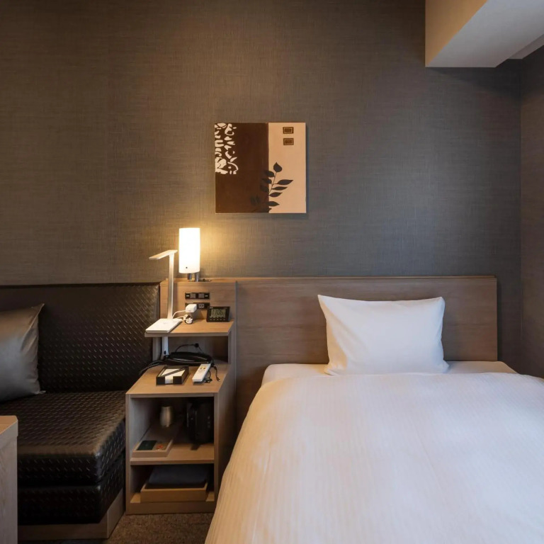 Hotel Route Inn Grand Wakayama Eki Higashiguchi
