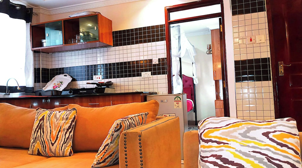 Toque & GN Hotel