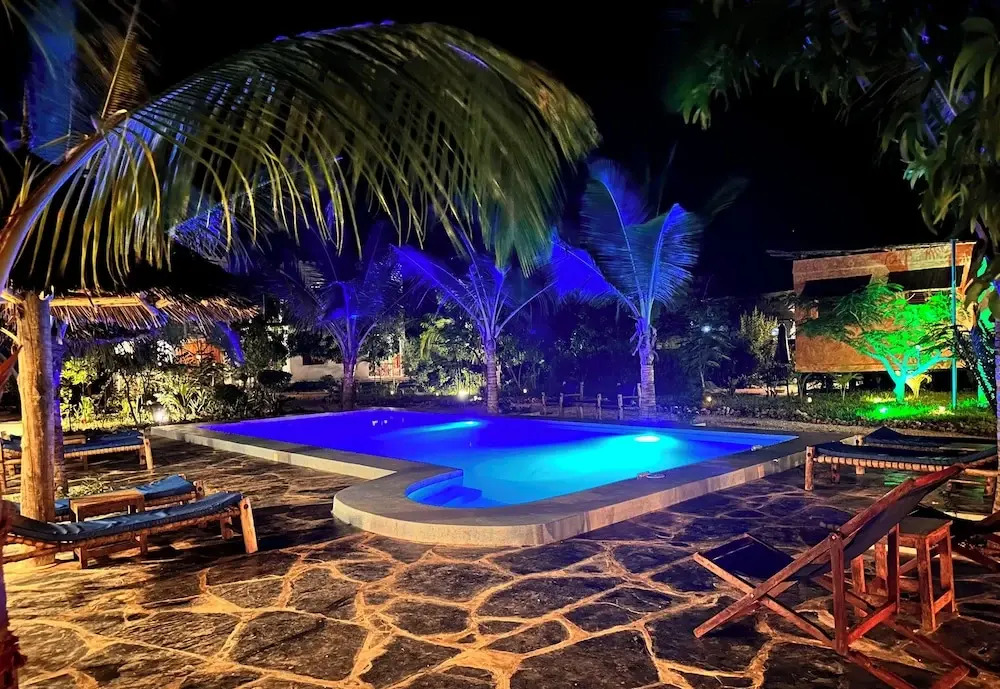 Kameleon Blue Arts Lodge