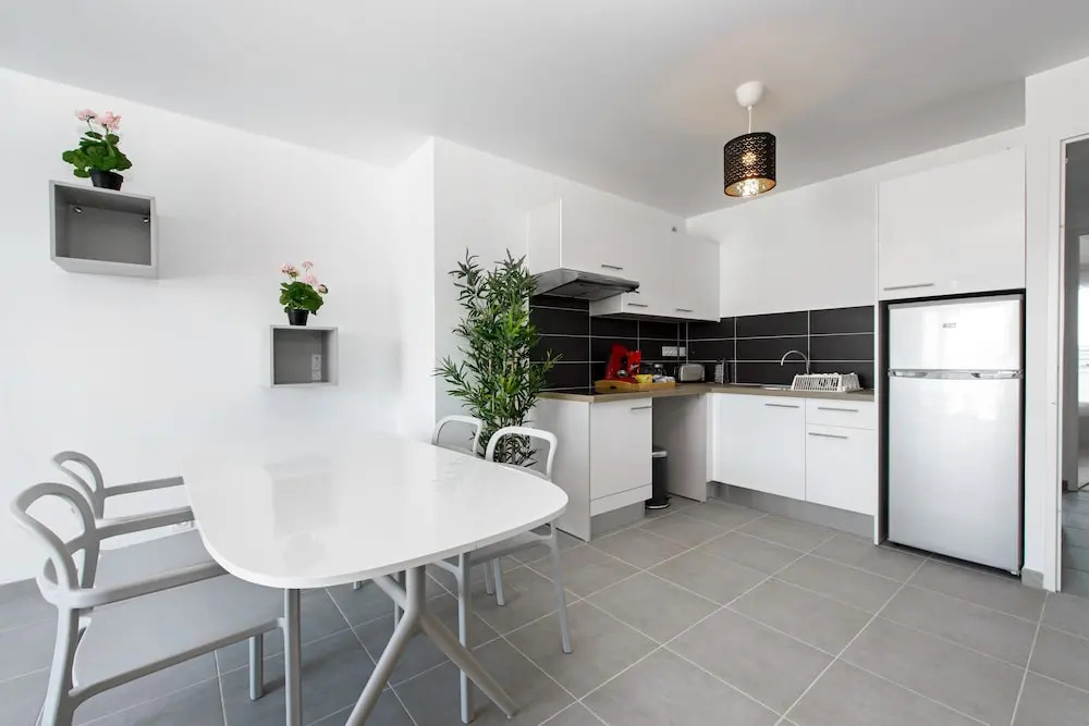 Accommodation with Parking near Paris