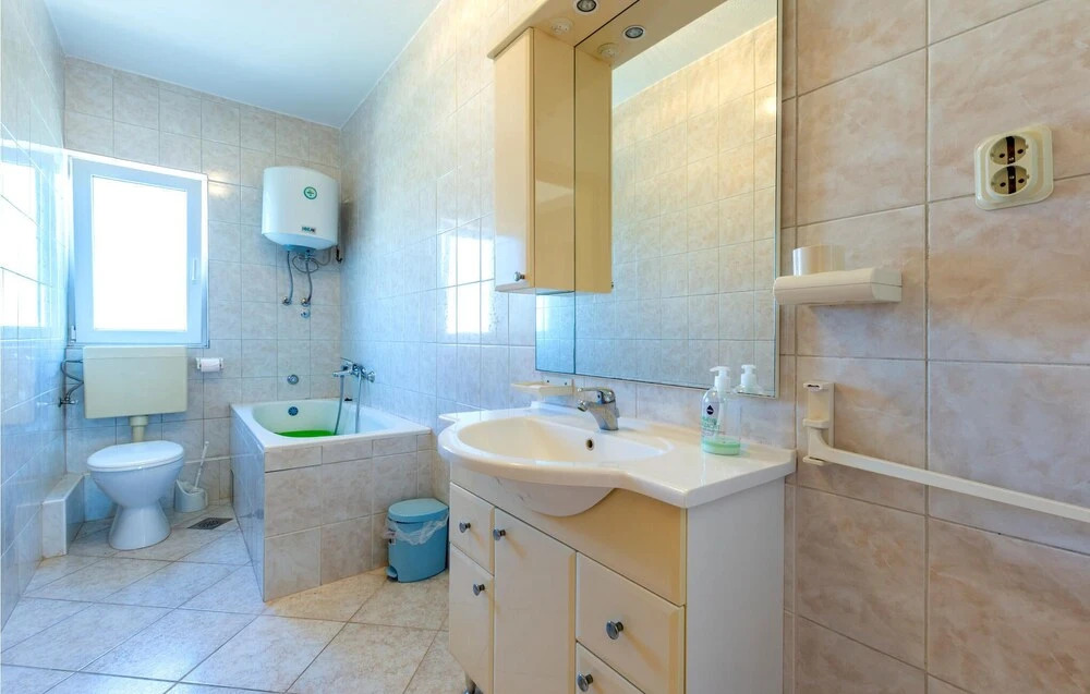 Stunning Home in Trogir With Wifi and 3 Bedrooms