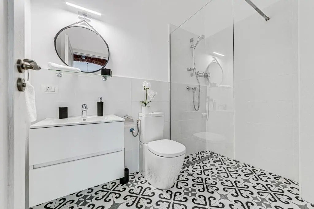 ARI Central Apartment 2