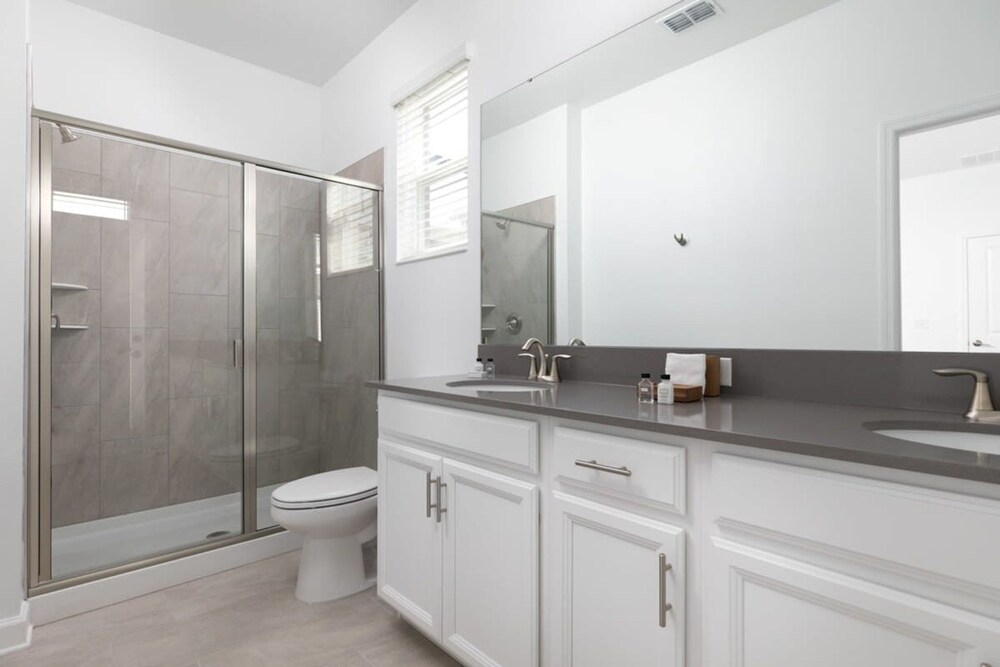 Chic Spacious Best Vacation Home