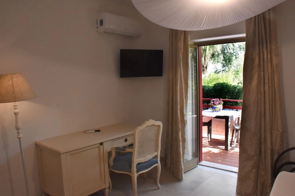 La Mimosa Guest House