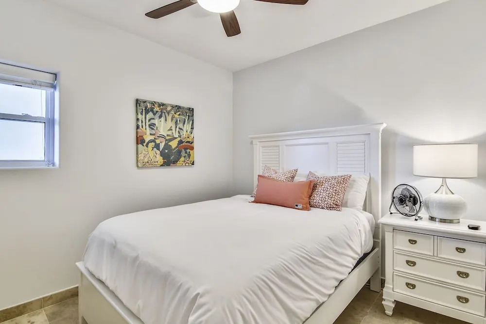 Ocean Grove 301-greta House 3 Bedrooms 2 Bathrooms Apts