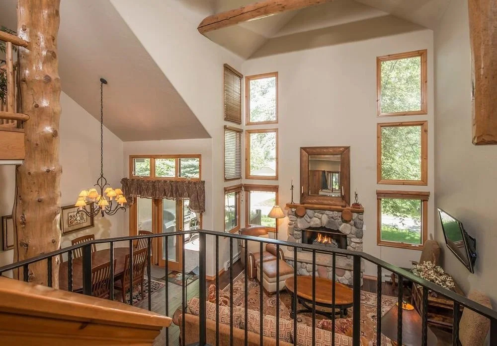 50 Dakota Park 4 Br Townhouse by RedAwning