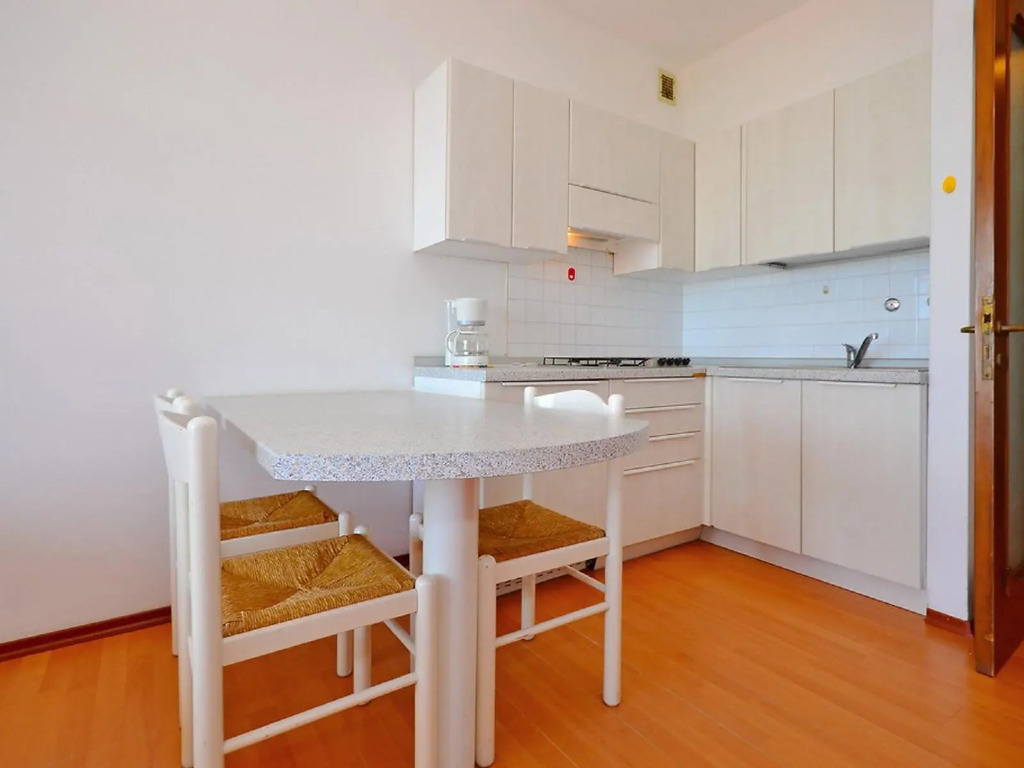 Condominio International - One Bedroom No.4