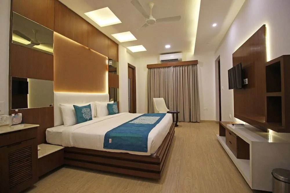 Royal Residence Cyber City