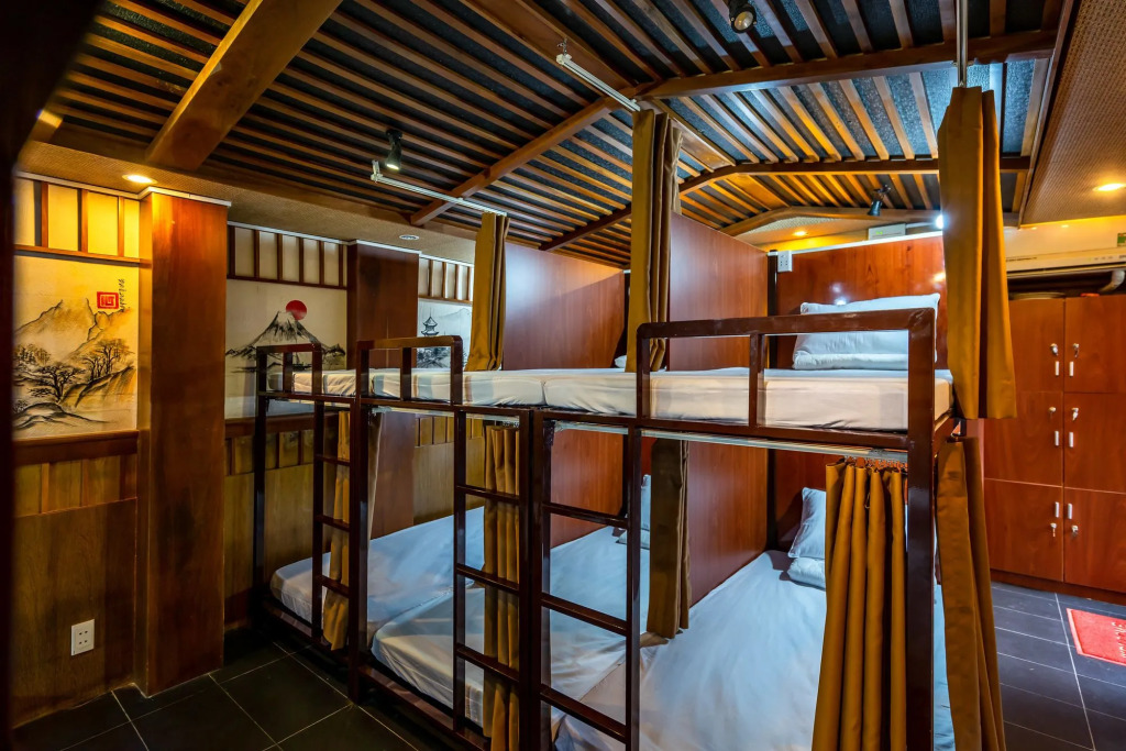 Saigon Capsule Hostel - Adults Only