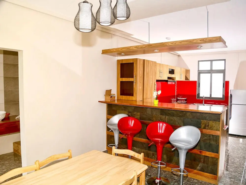 Villa With 4 Bedrooms in Pereybere, With Private Pool, Enclosed Garden