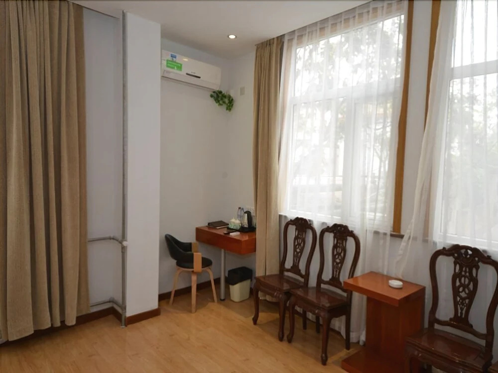 Vatica Tianjin Five Avenues Foreign College Hotel