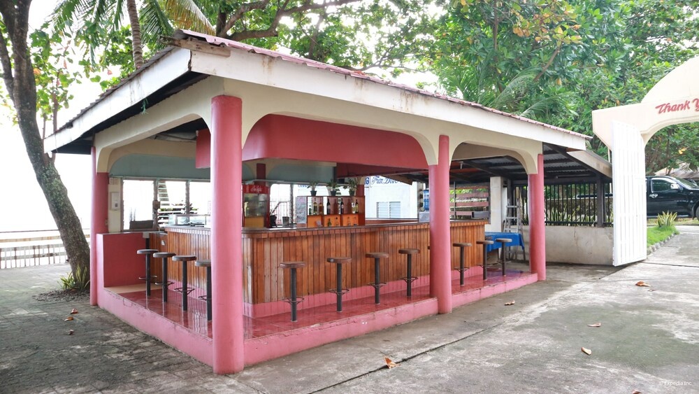 Coral Dive Resort