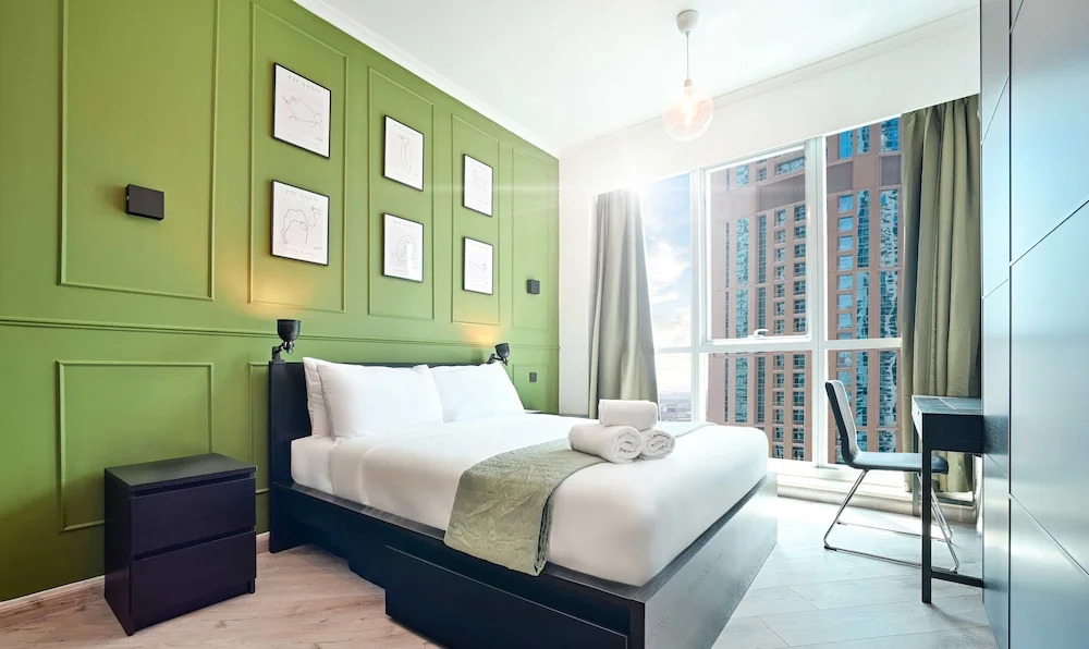 LUX The Dubai Marina View Suite