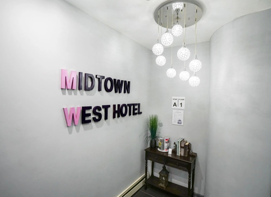 Midtown West Hotel