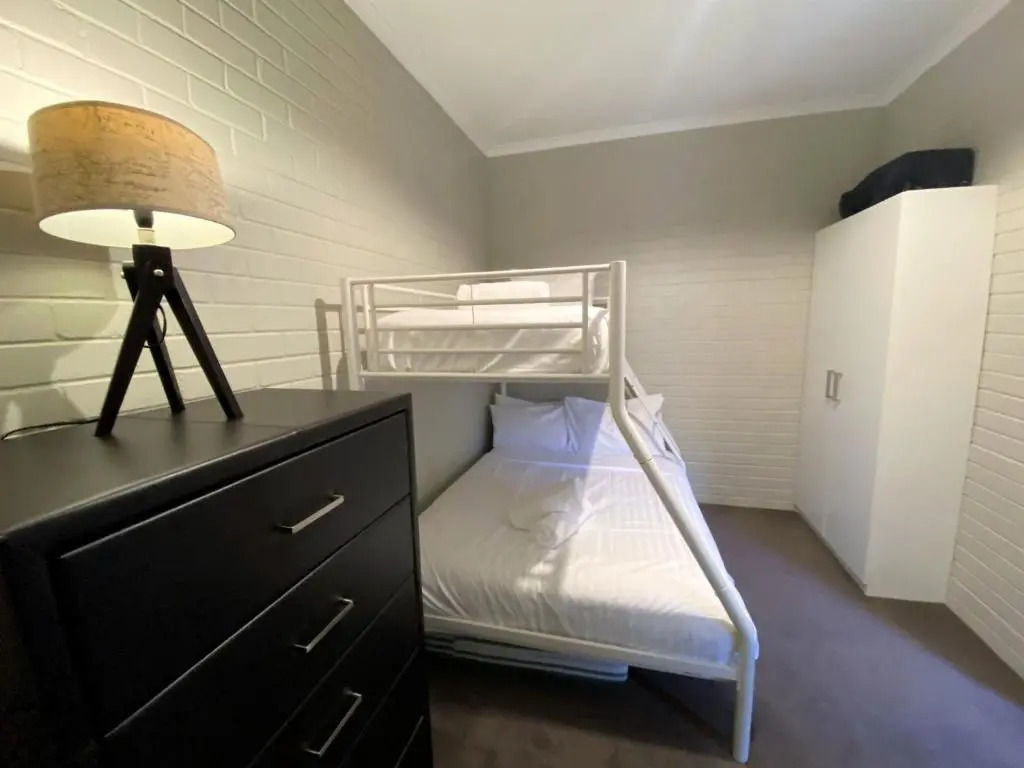 Summit 9 - Modern and stylish newly renovated apartment