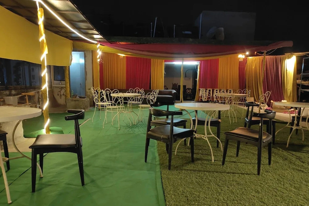 Nidra Hotel