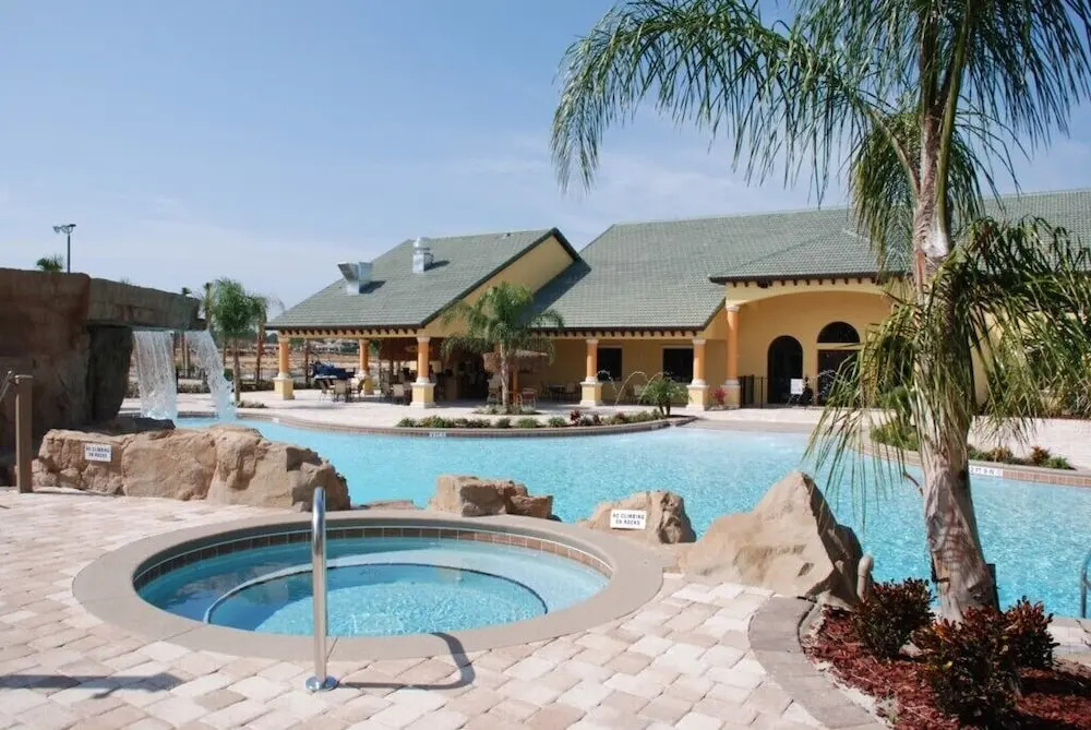 5-Bedroom Villa in Four Corners 2985BPR