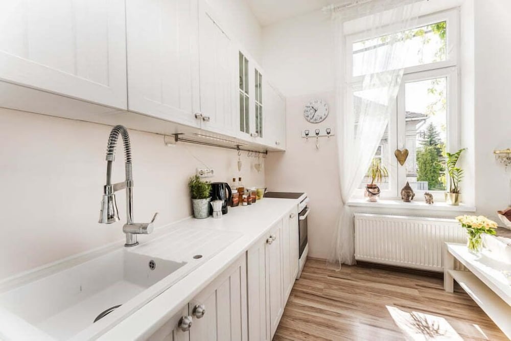APT in Alb. nad Orlici by Michal&Friends