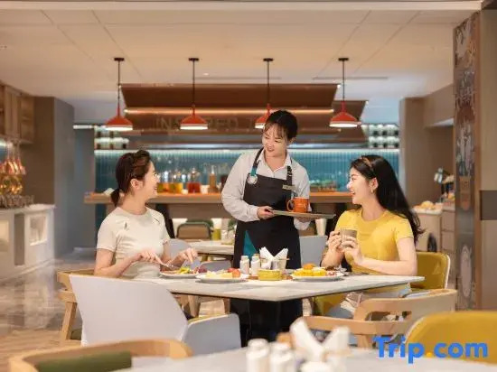 Home2 Suites by Hilton Chengdu Luxelakes Eco-City