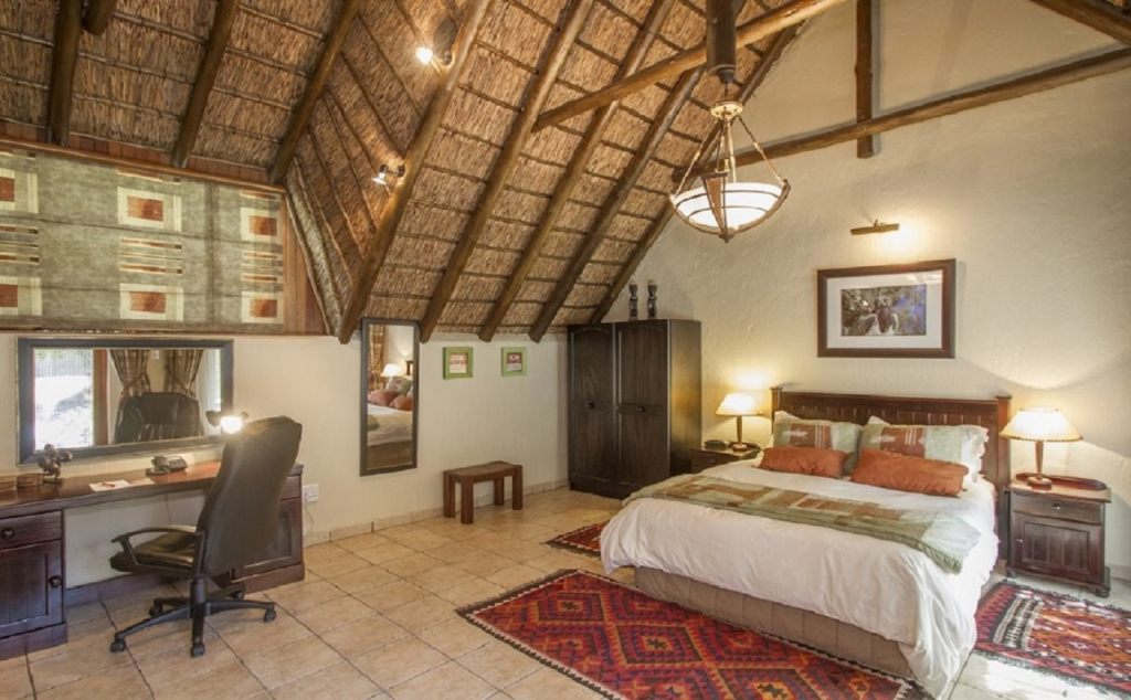 Tladi Lodge