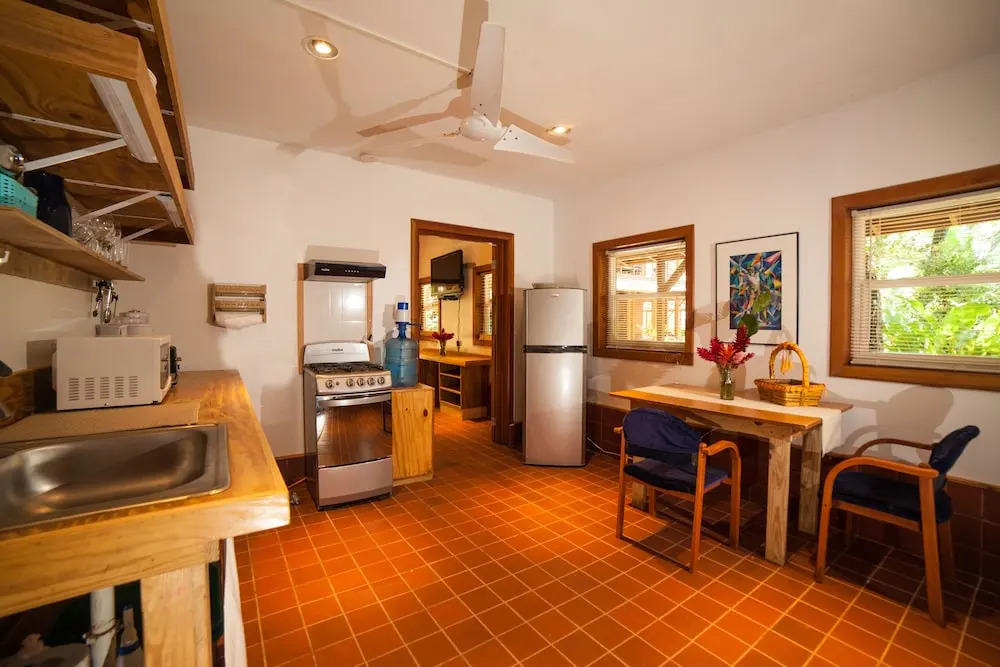 TropicalArts Resort&Studios