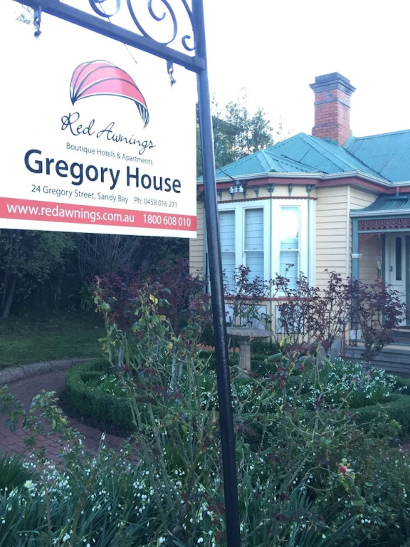 Gregory House