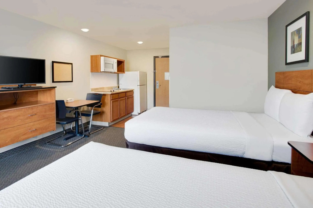 WoodSpring Suites Columbus North I-270
