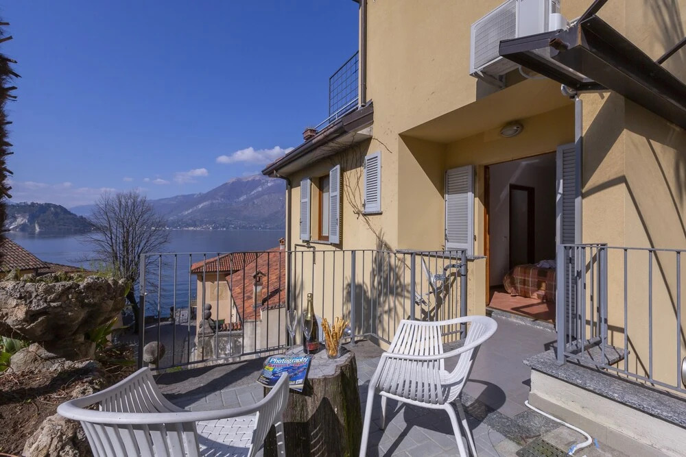 Fontana Del Lago Apt. 12