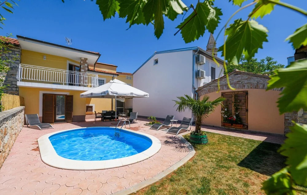 Beautiful Home in Vodnjan With Wifi and 3 Bedrooms