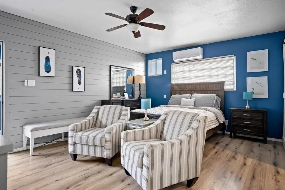 21 Chelsea Place 1 Bedroom Condo by RedAwning