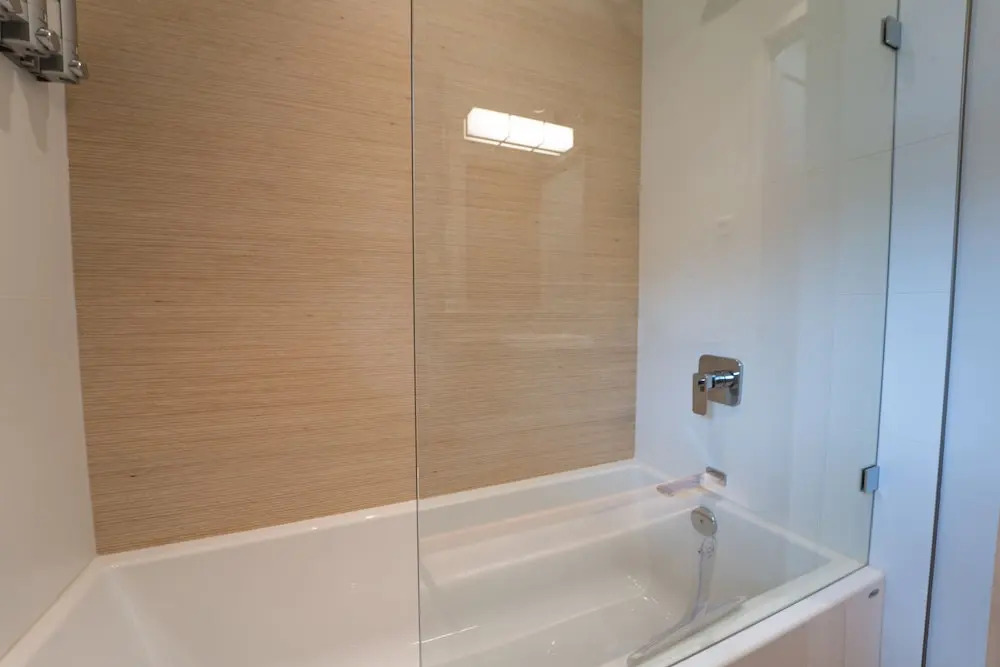 *Queenswood Suite
