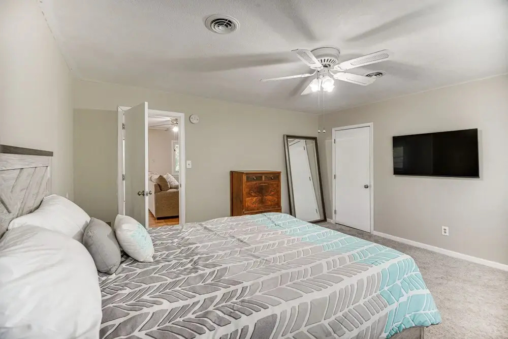Pet-friendly Virginia Beach Abode w/ Deck & Grill!