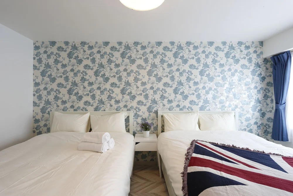 F24-405 Premium Suite 4ppl 2 Beds 1min from Subway
