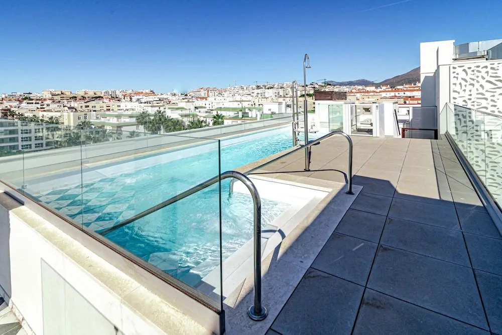 Zaga2c Brand New Modern Apartment 200m to Beach