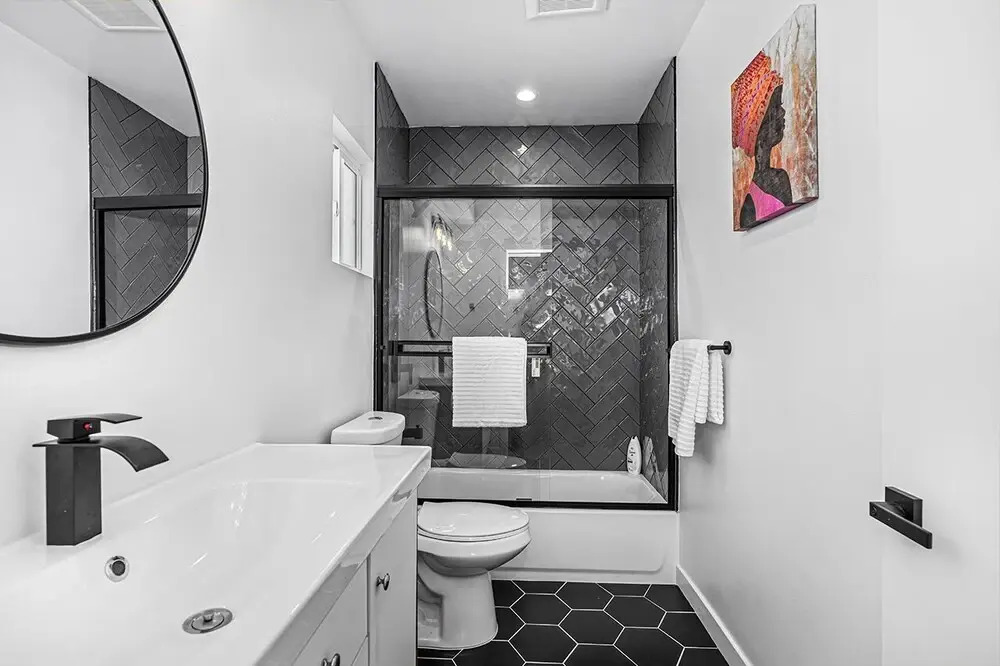 Downtown LA Stylish Suites