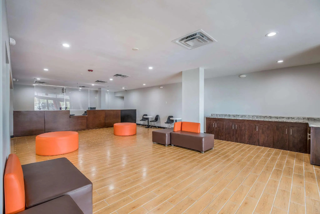 OYO Hotel Orlando Airport