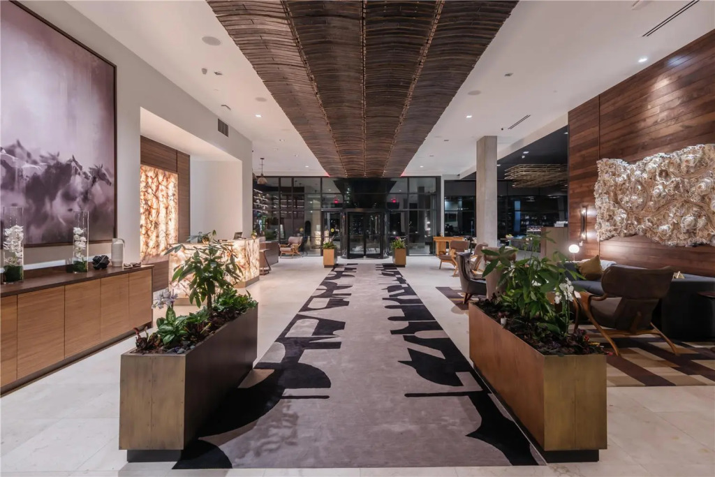 Hotel Bourre Bonne Louisville, Curio Collection by Hilton