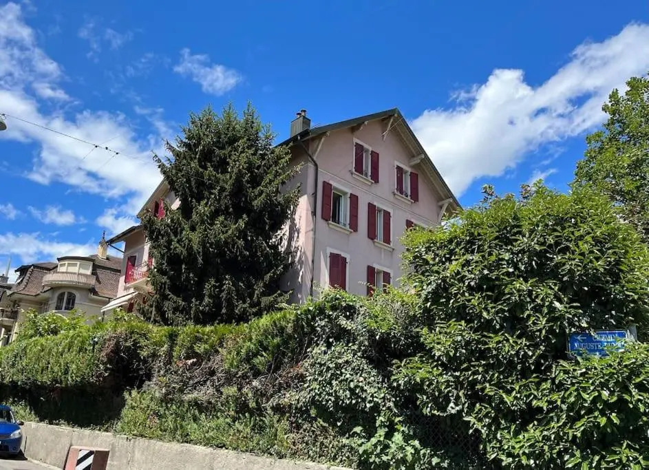 A deux pas du lac Leman ( Ouchy) joli appartement