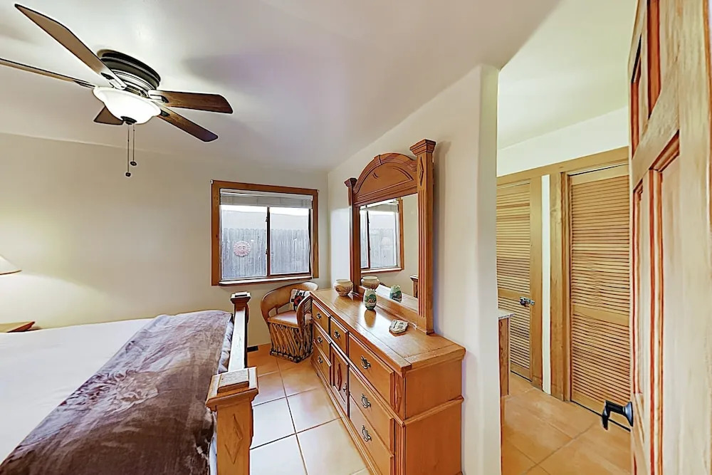 Southwest-chic W/ Private Yard 2 Bedroom Condo