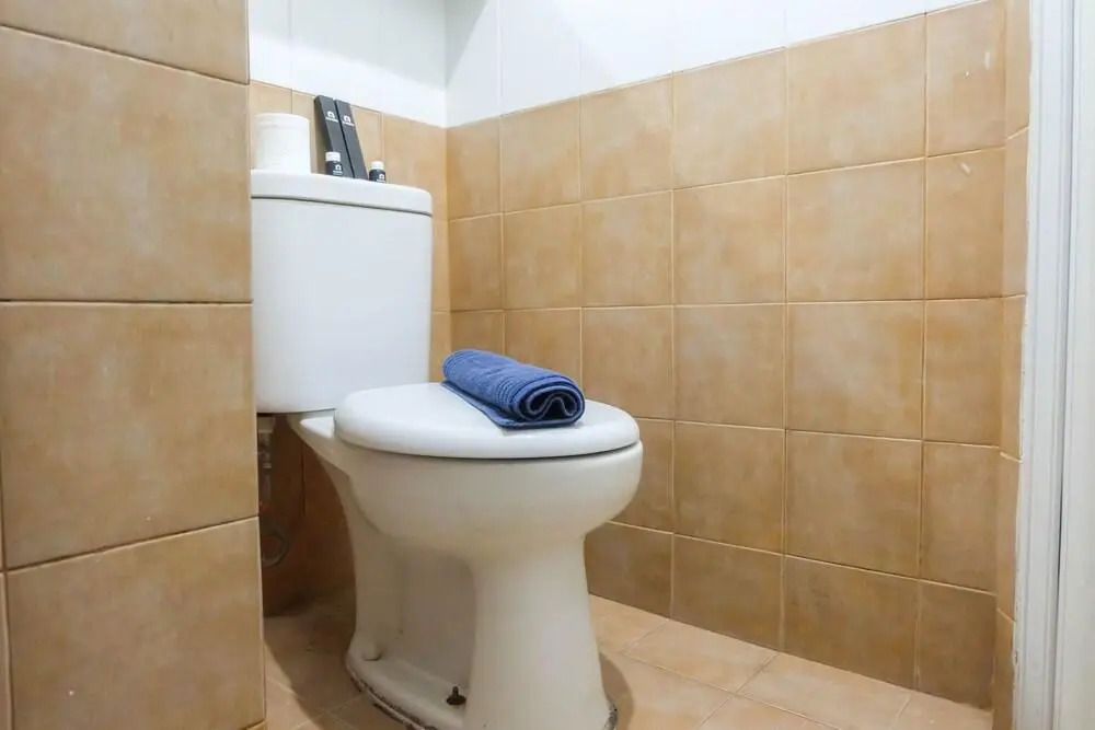 Warm and Cozy 2BR Green Pramuka Apartment near Mall