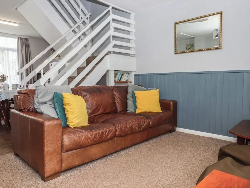 Dolphin Chalet