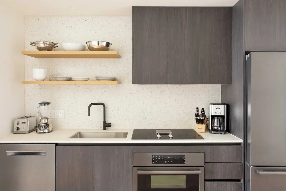 Sleeps 34! 11 Condos in New Austin High Rise w/ Rooftop Pool, Gym, Yoga Studio