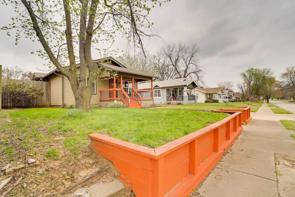 Tulsa Vacation Home ~ 3 Mi to Downtown